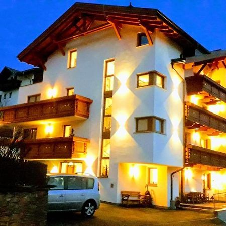 Hotel Garni Jaegerheim Serfaus Eksteriør billede