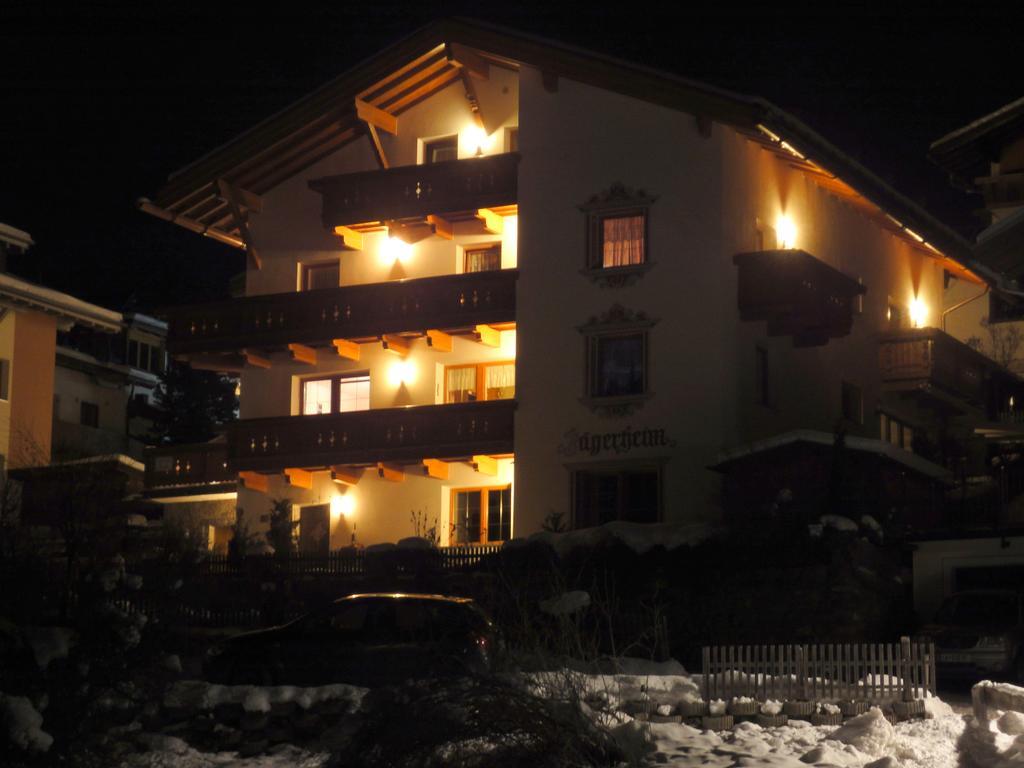 Hotel Garni Jaegerheim Serfaus Værelse billede
