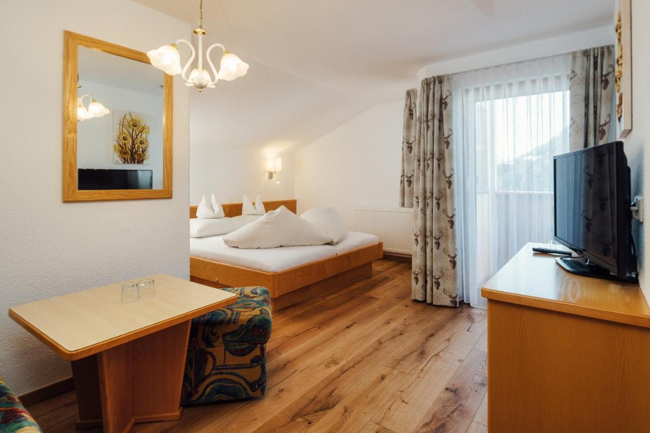 Hotel Garni Jaegerheim Serfaus Eksteriør billede
