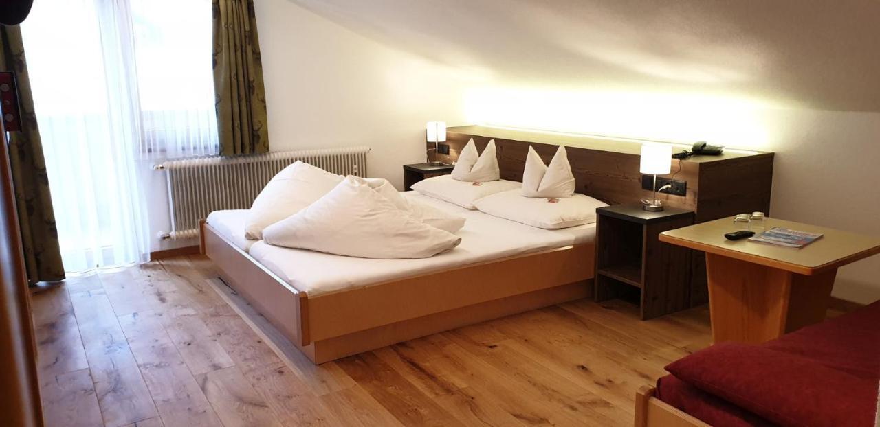 Hotel Garni Jaegerheim Serfaus Eksteriør billede